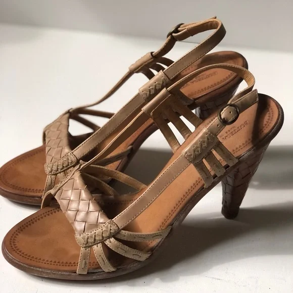 Elegant BOTTEGA VENETA Tan Woven Women's High-heel Sandals IT38 - Picture 2 of 6